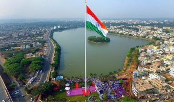Belagavi: India's tallest flag unfurled in Belgaum. The 9,600 sq.ft Indian flag on a 110 m flag pole being inaugurated at Kote Kere lake front in Belagavi, Karnataka on Aug 13, 2018. PTI