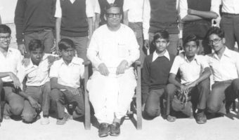 KVASC Bangalore classmates with Dr. DN Mishra in 1982